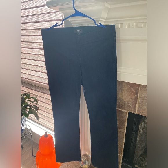 NYDJ  crop jeans - Picture 1 of 5